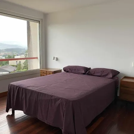 Illa De Tambo House Отель 4*